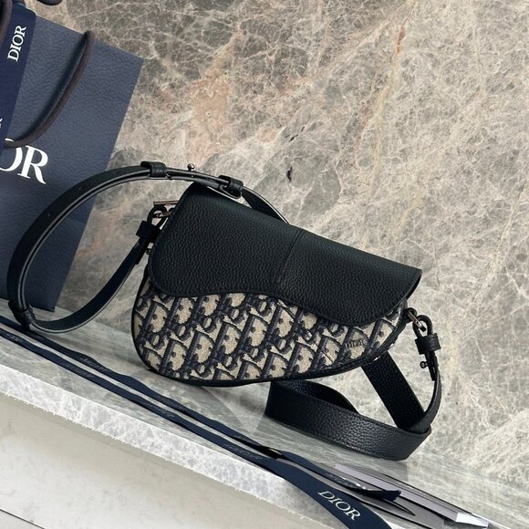Dior Black Oblique Saddle Shoulder Bag